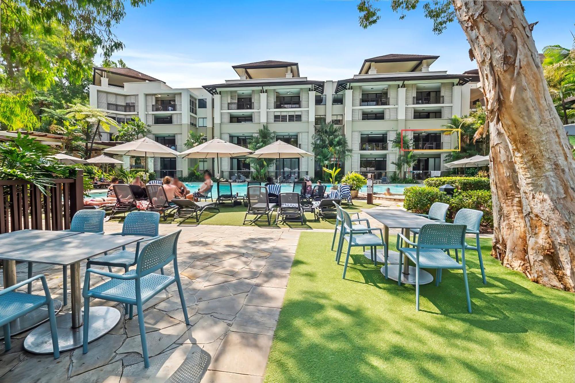 Private Apartments In The Temple Beachfront Resort Palm Cove Phòng bức ảnh
